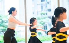 港龙舞蹈深圳港龙舞蹈的舞蹈教师可靠吗？怎么样