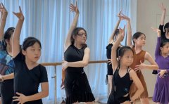 港龙舞蹈深圳比较专业的拉丁舞培训学校推荐一下