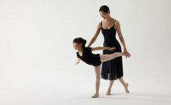 港龙舞蹈7岁孩子拉丁舞需要不需要上小课？