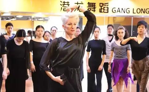深圳港龙舞蹈