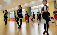 港龙舞蹈深圳拉丁舞教学机构哪家好？拉丁舞学习开始吧